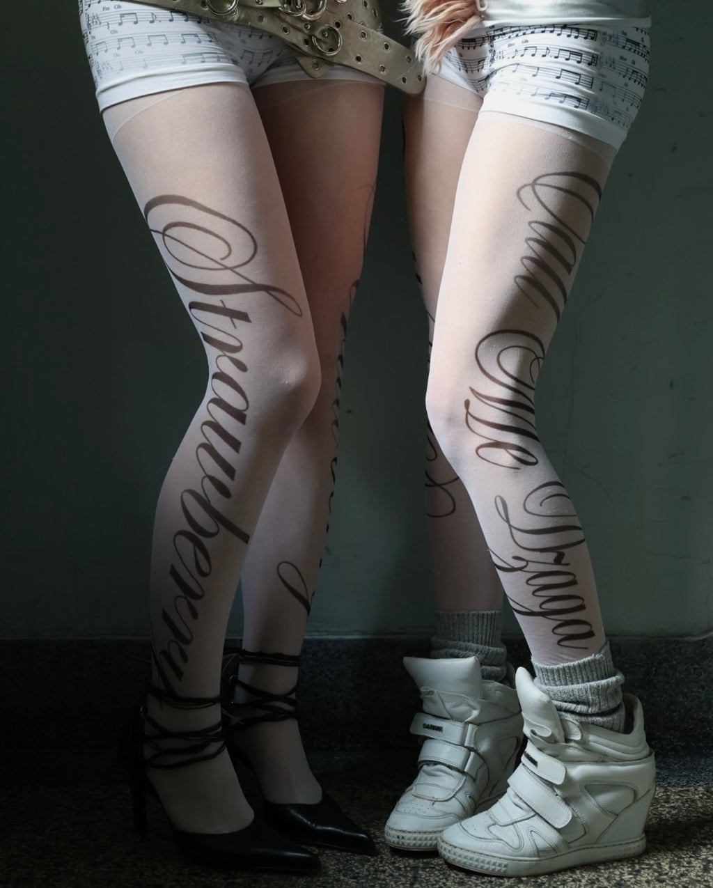 rajstopy z personalizowanym napisem "dear diary" 20 den białe 